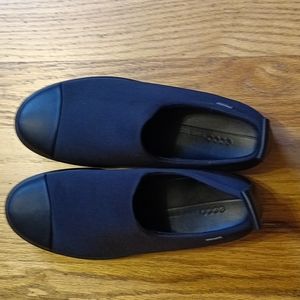 Ecco Gore Tex slip-on shoes